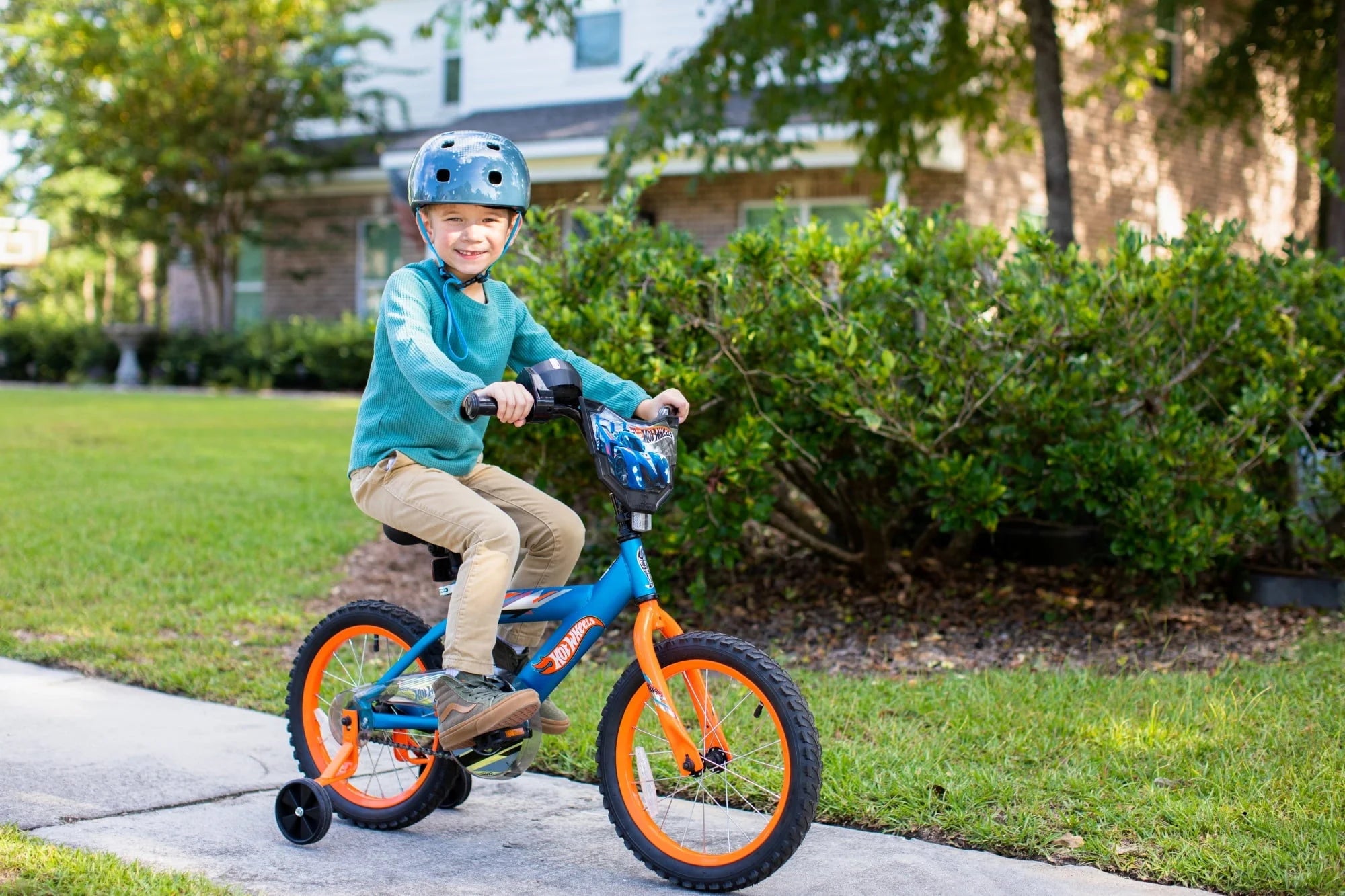 Dynacraft Hot Wheels 16 - Inch Boys Bike for Age 6 - 10 Years