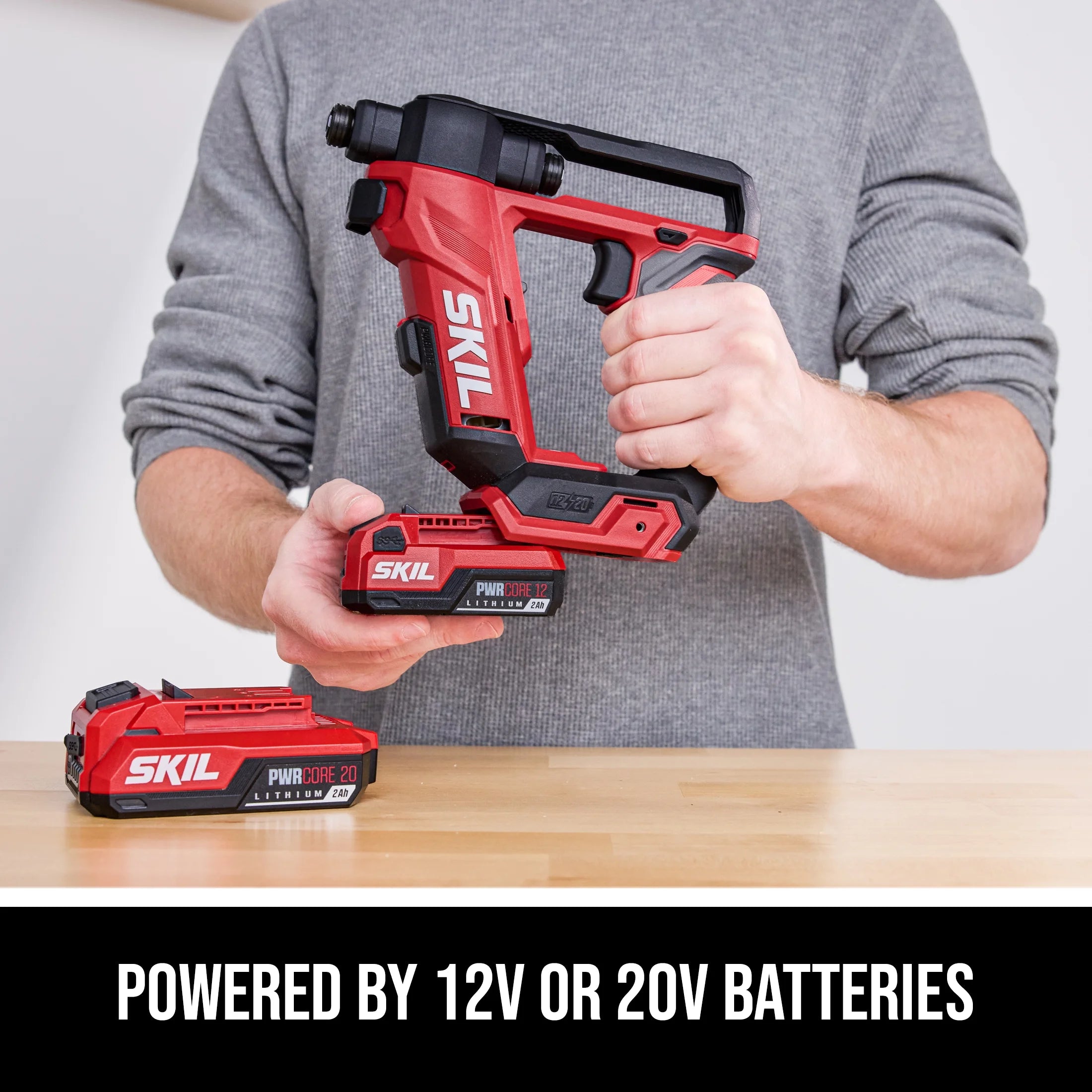 SKIL DL6300D - 12 Brushless 12V/20V Flip Drill 20V Kit, Torque Adjustment and Display with 2.0ah Battery and Charger