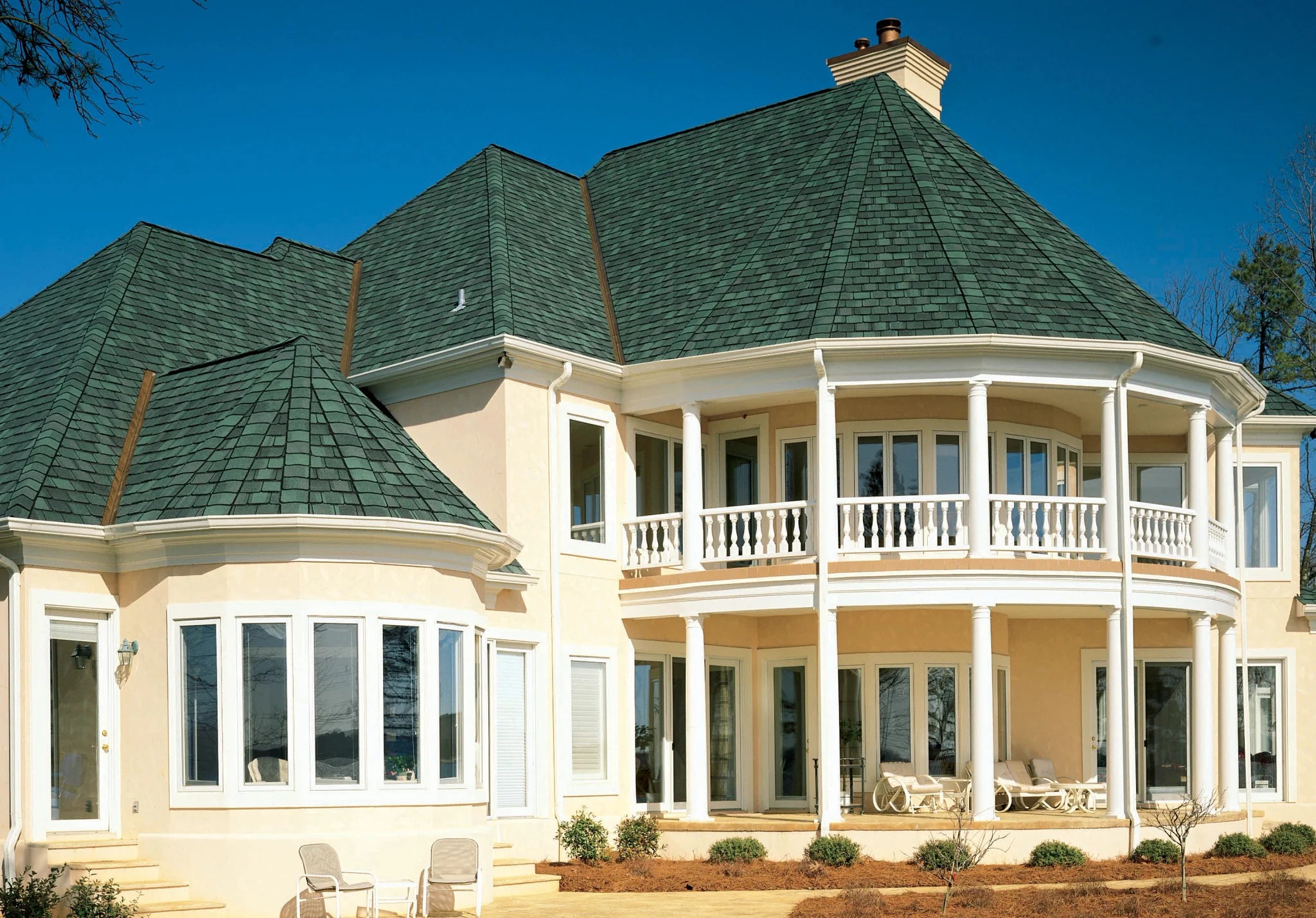 CertainTeed Grand Manor Designer Asphalt Shingles – Brownstone (5 Bundles per Square)