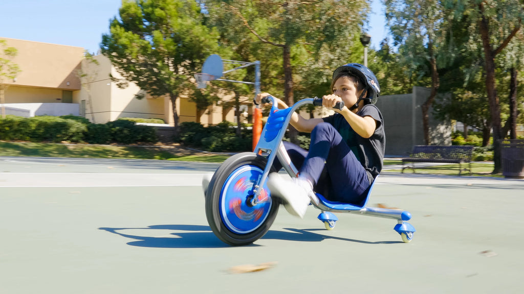 Razor Riprider 360 Drift Trike - Blue, 16" Front Wheel, 3 - Wheeled Drifting Ride - on, Tricycle with Rear Casters for Kids Ages 5 and up, Unisex