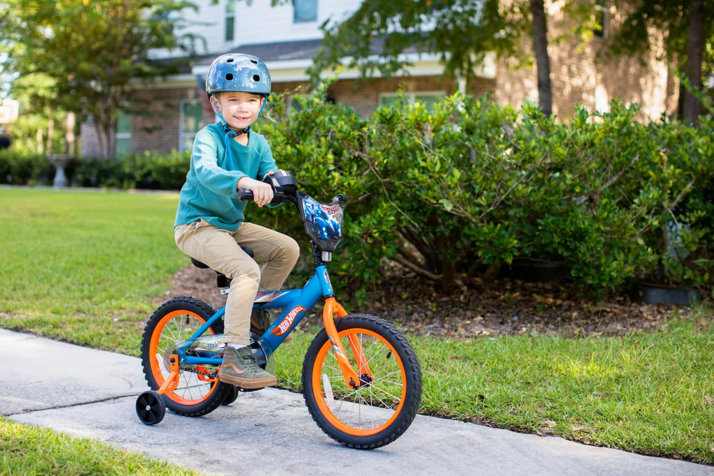 Dynacraft Hot Wheels 16 - Inch Boys Bike for Age 6 - 10 Years