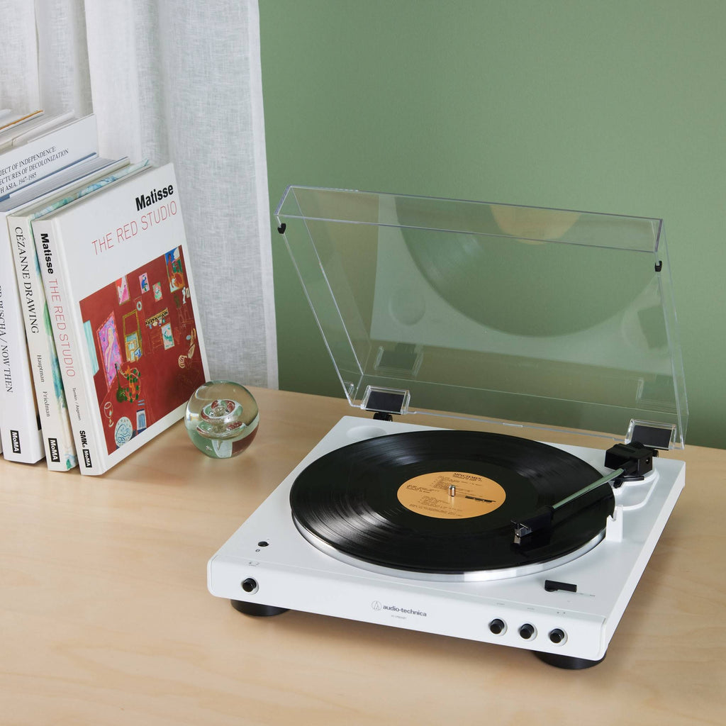 Audio-Technica AT-LP60XBT-WW Bluetooth Turntable